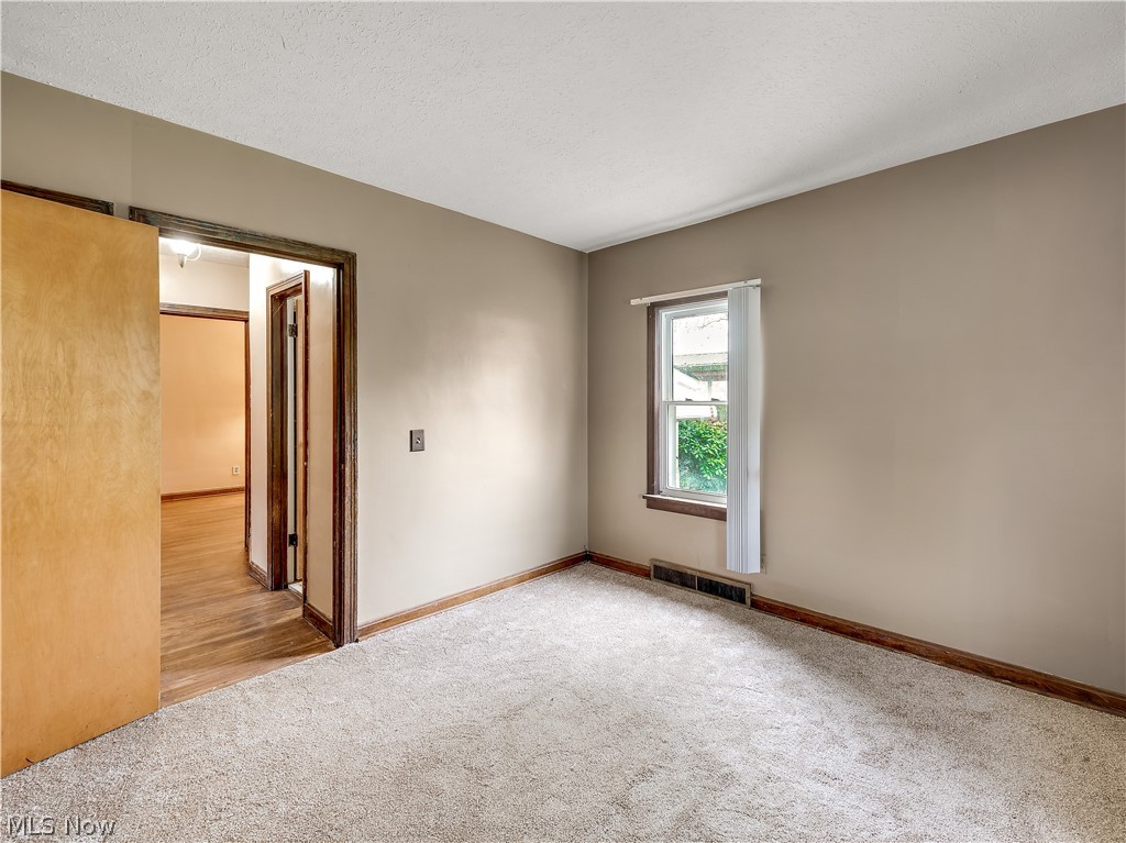 4474 Navarre Road Southwest Canton, OH 44706 - Photo 12 of 31 Gallery Image 12