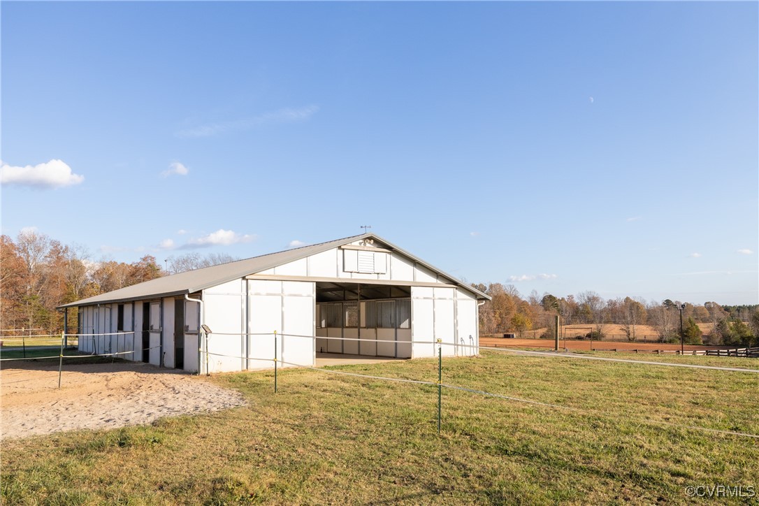 9774 Five Forks Road Farmville, VA 23901 - Photo 38 of 50 Barn