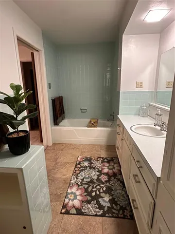 $283,500 | 405 North Elm Street, Comanche, TX 76442