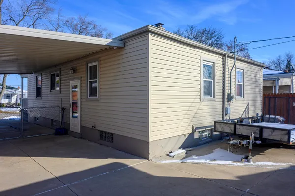 $206,000 | 483 Park Avenue, Lincoln Park, MI 48146