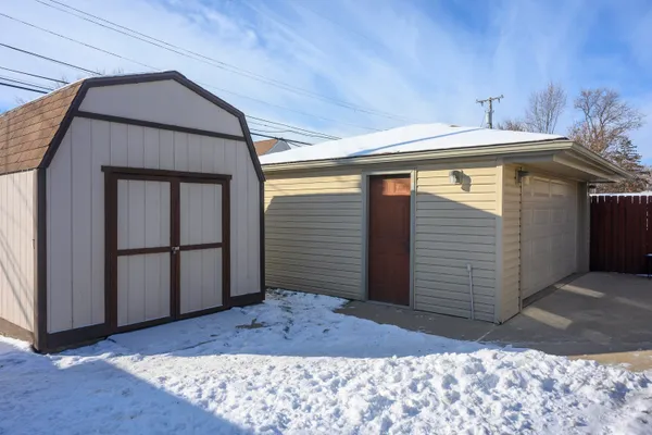 $206,000 | 483 Park Avenue, Lincoln Park, MI 48146