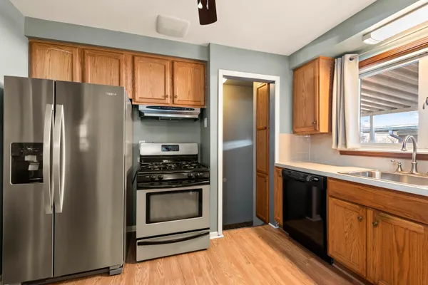 $206,000 | 483 Park Avenue, Lincoln Park, MI 48146