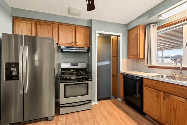 $215,000 | 483 Park Avenue, Lincoln Park, MI 48146