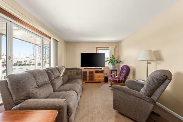 $206,000 | 483 Park Avenue, Lincoln Park, MI 48146