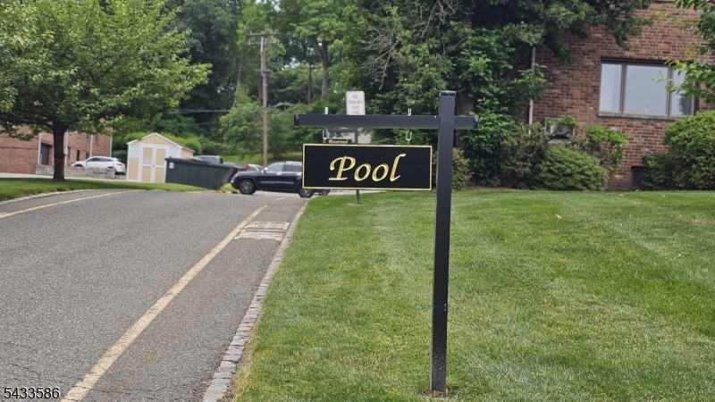 105 Troy Drive, Unit 105D Springfield, NJ 07081 - Photo 19 of 27