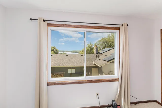 $460,000 | 3013 Bluffs Drive, Mound, MN 55364