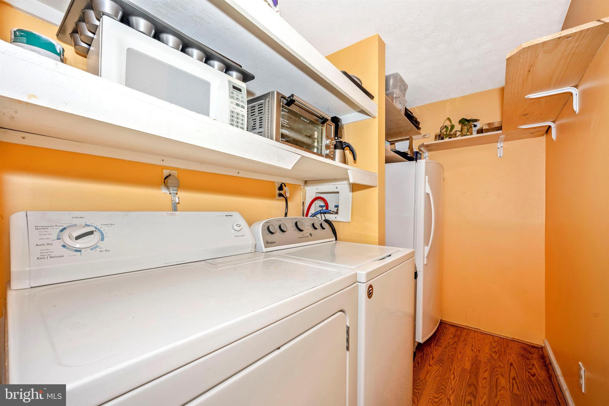 6809 Pyramid Way Columbia, MD 21044 - Photo 24 of 54 Laundry Area