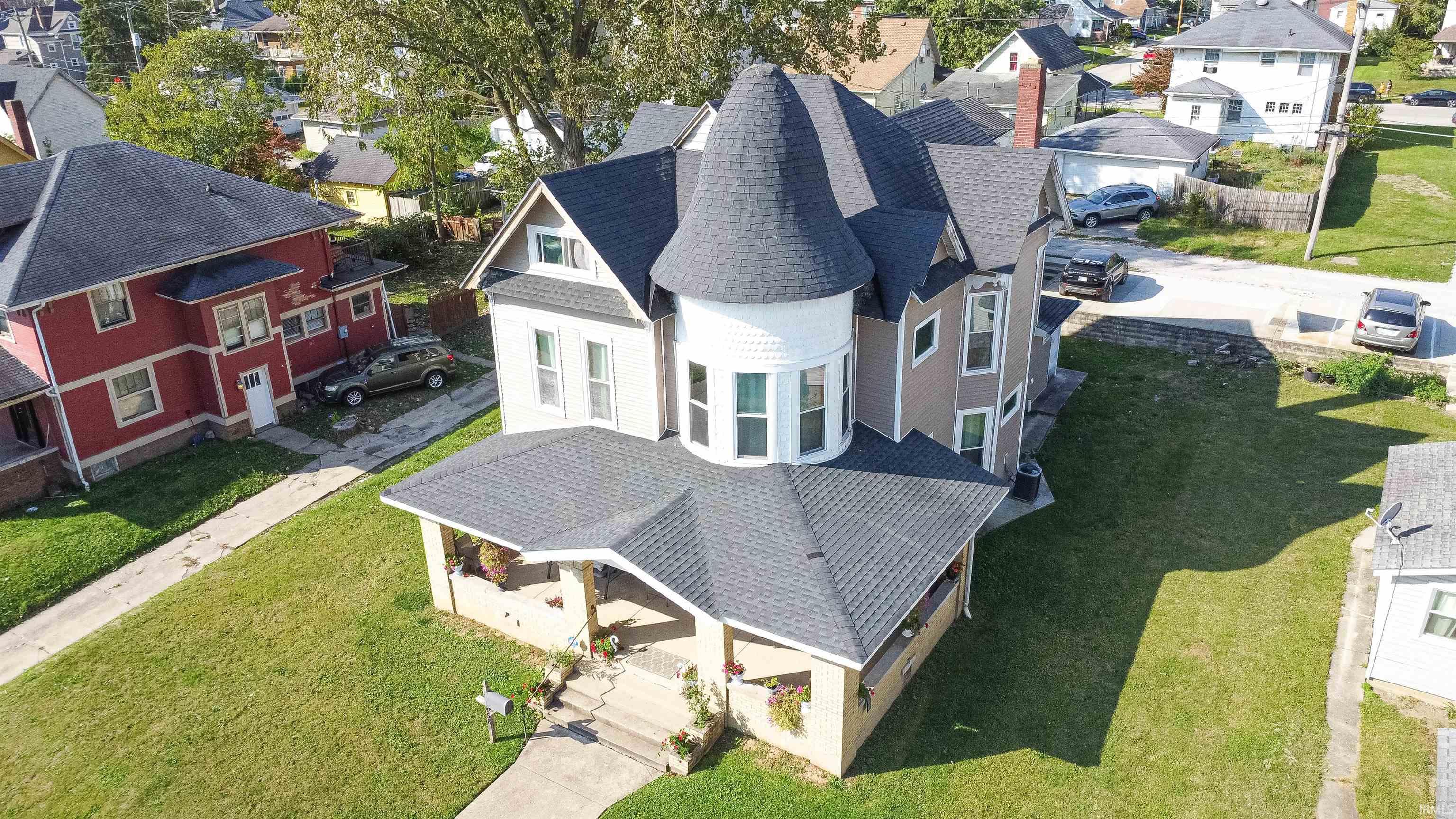 458 South Jackson Street Frankfort, IN 46041 - Photo 2 of 19