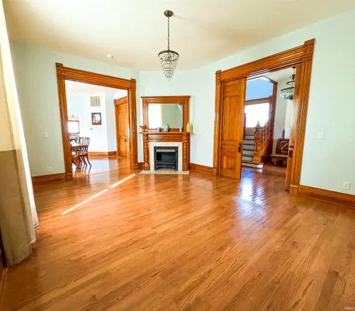 $279,000 | 458 South Jackson Street, Frankfort, IN 46041