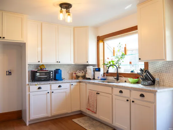 $279,000 | 458 South Jackson Street, Frankfort, IN 46041