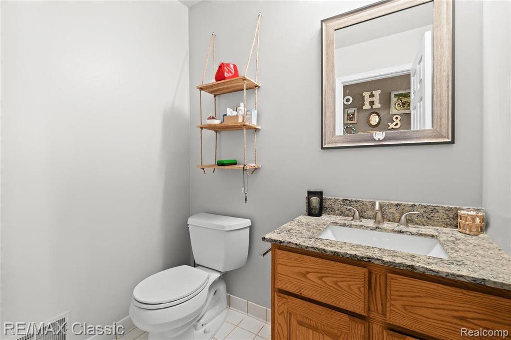 10495 Gordon Road Fenton, MI 48430 - Photo 18 of 44