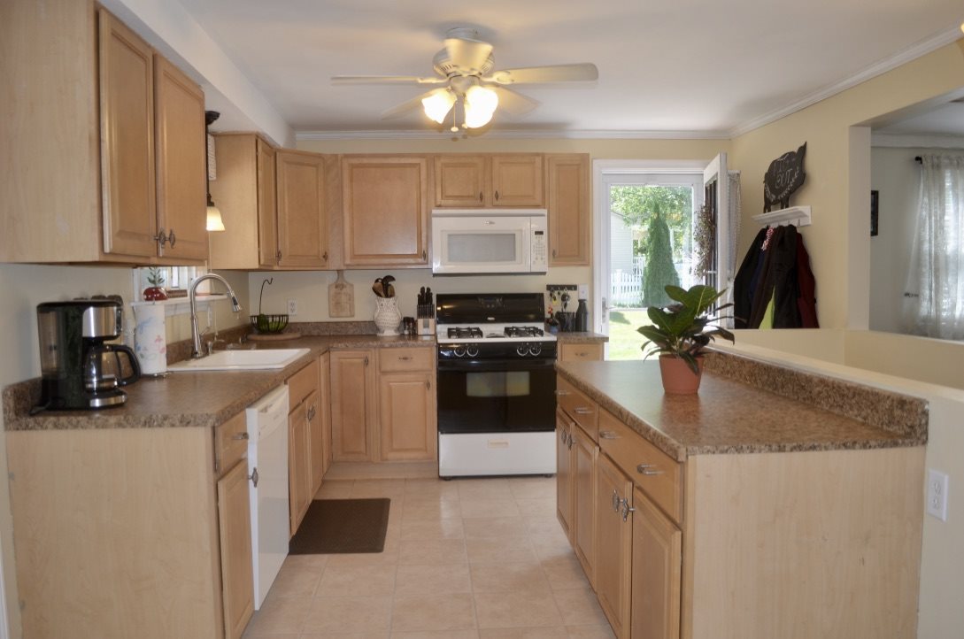 6 Halletts Way Merrimack, NH 03054 - Photo 3 of 24