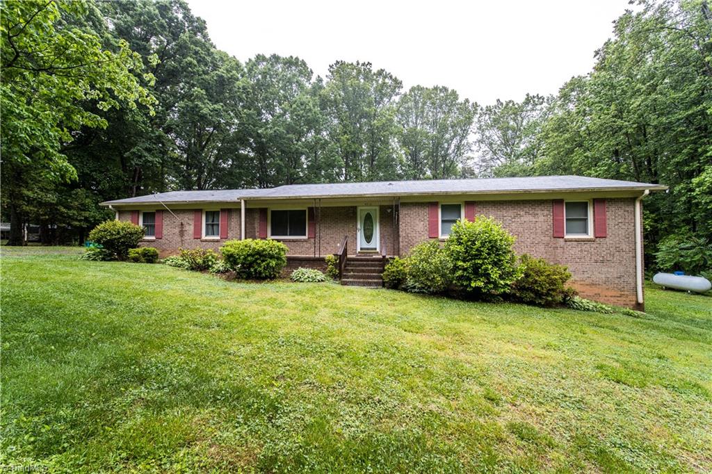 4910 Parsonage Road Summerfield, NC 27358 - Photo 1 of 30 Gallery Image 1