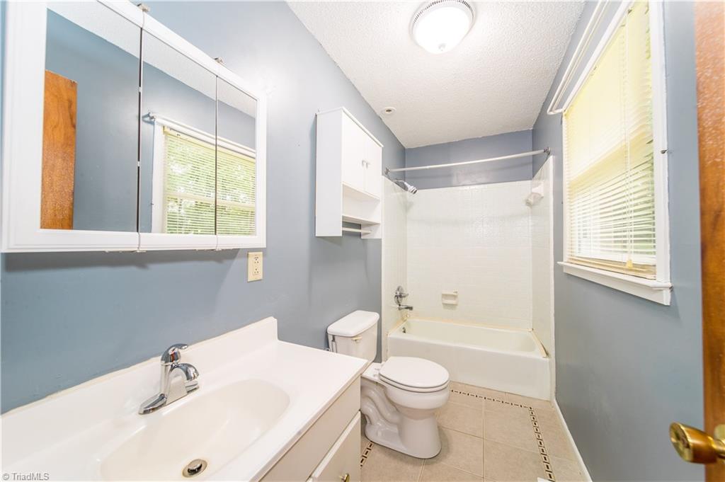 4910 Parsonage Road Summerfield, NC 27358 - Photo 20 of 30 Gallery Image 20