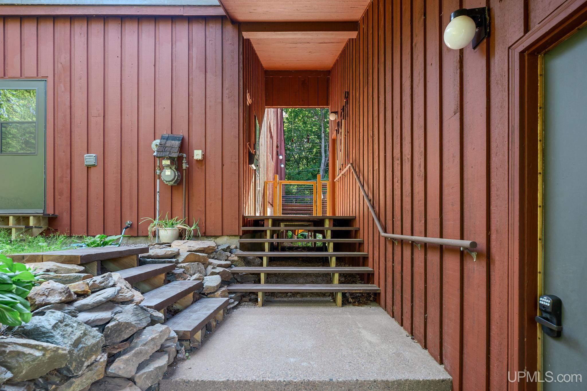 770 Mather Avenue Ishpeming, MI 49849 - Photo 2 of 86