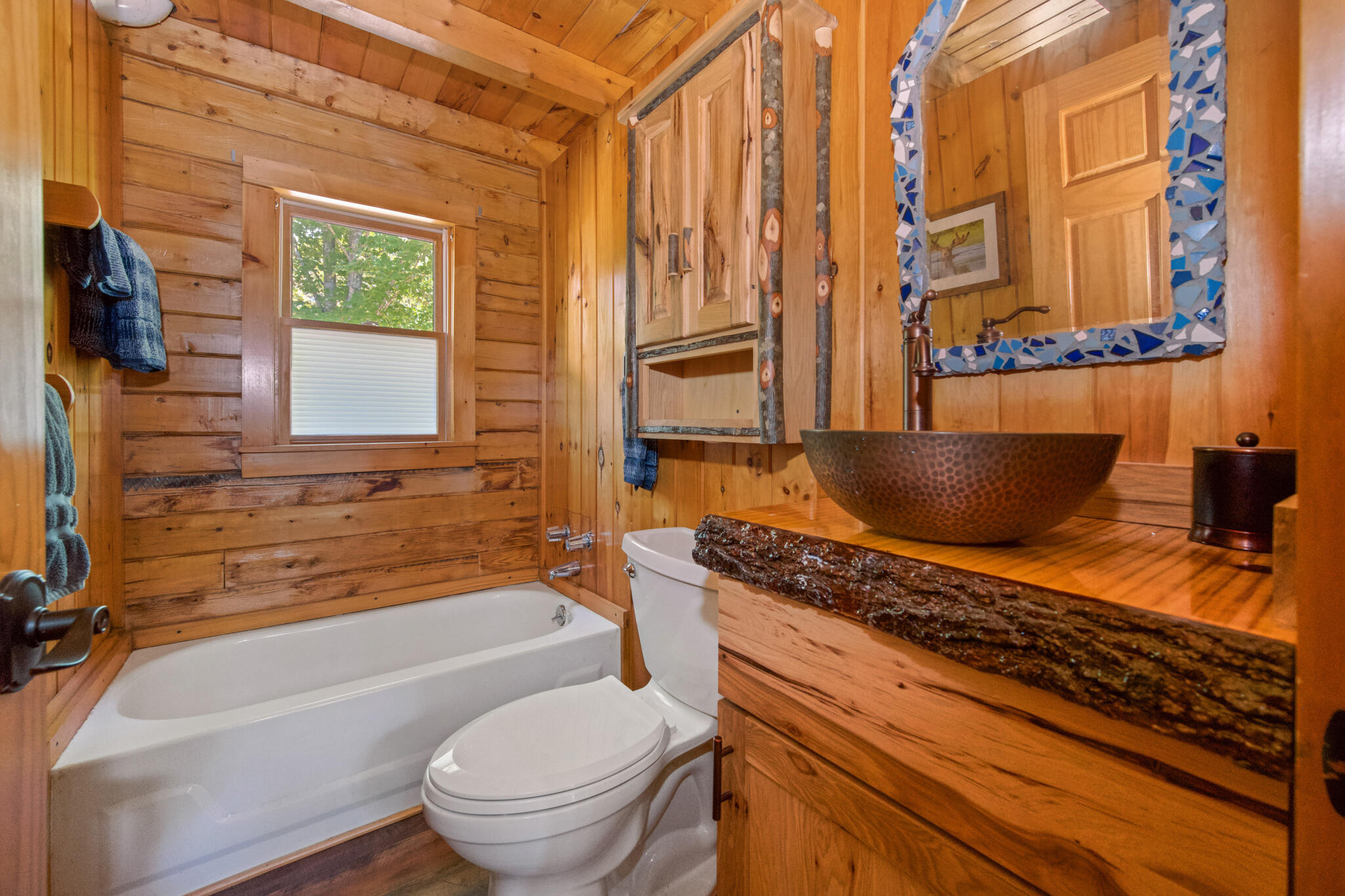 49 Map Pi010 Plan 11 Millinocket, ME 04462 - Photo 30 of 71 Bathroom with Tub