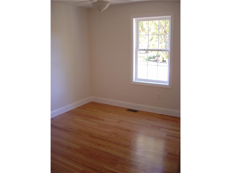 189 Winnapaug Road Westerly, RI 02891 - Photo 14 of 21 Bedroom.