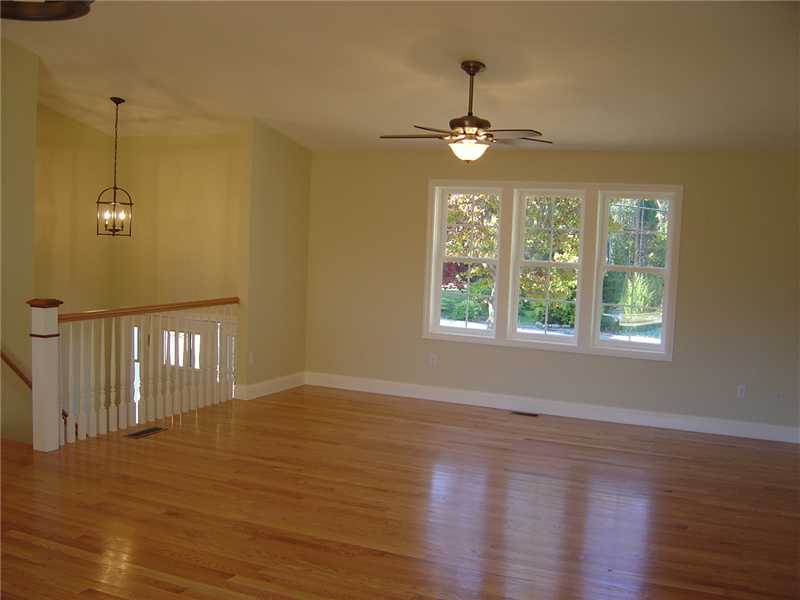 189 Winnapaug Road Westerly, RI 02891 - Photo 9 of 21 Living Room.