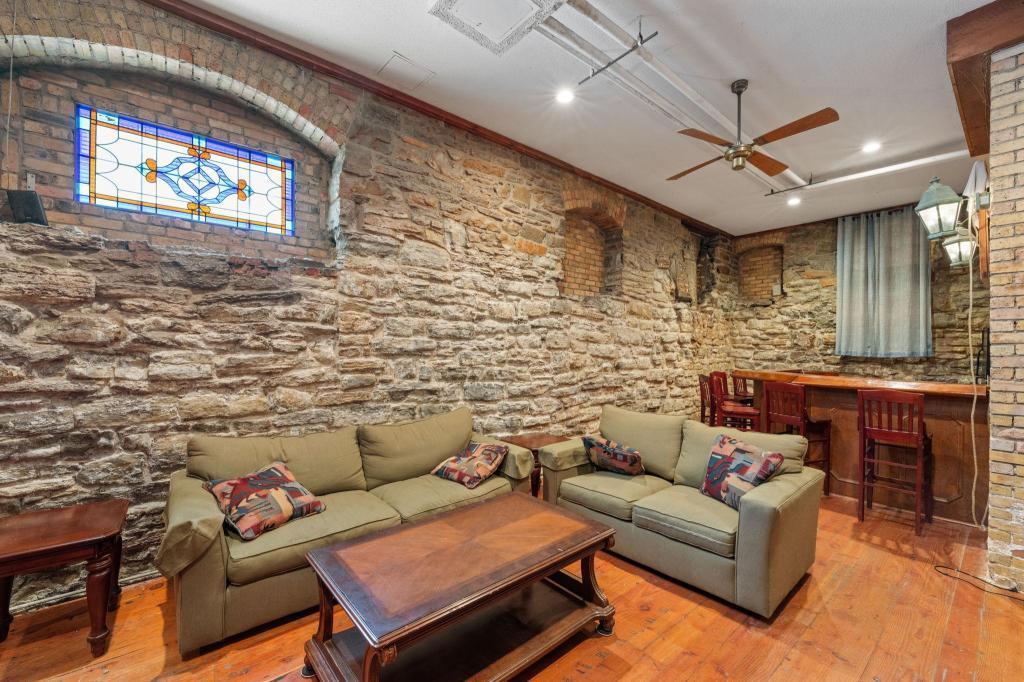 609 South 9th Street, Unit 8 Minneapolis, MN 55404 - Photo 18 of 30