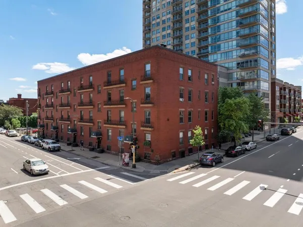 $1,395 | 609 South 9th Street, Unit 8, Minneapolis, MN 55404