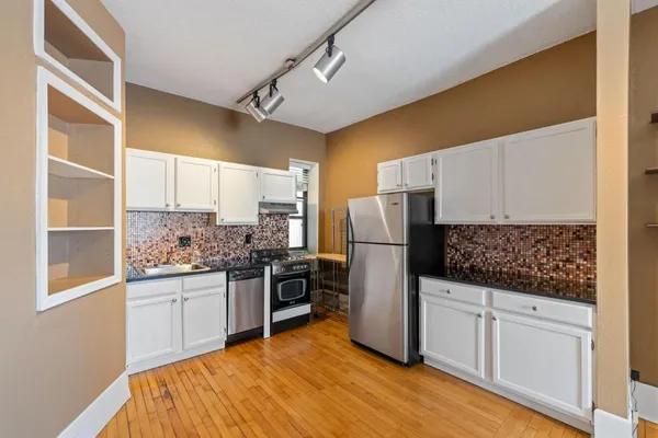 $1,395 | 609 South 9th Street, Unit 8, Minneapolis, MN 55404