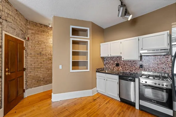 $1,395 | 609 South 9th Street, Unit 8, Minneapolis, MN 55404