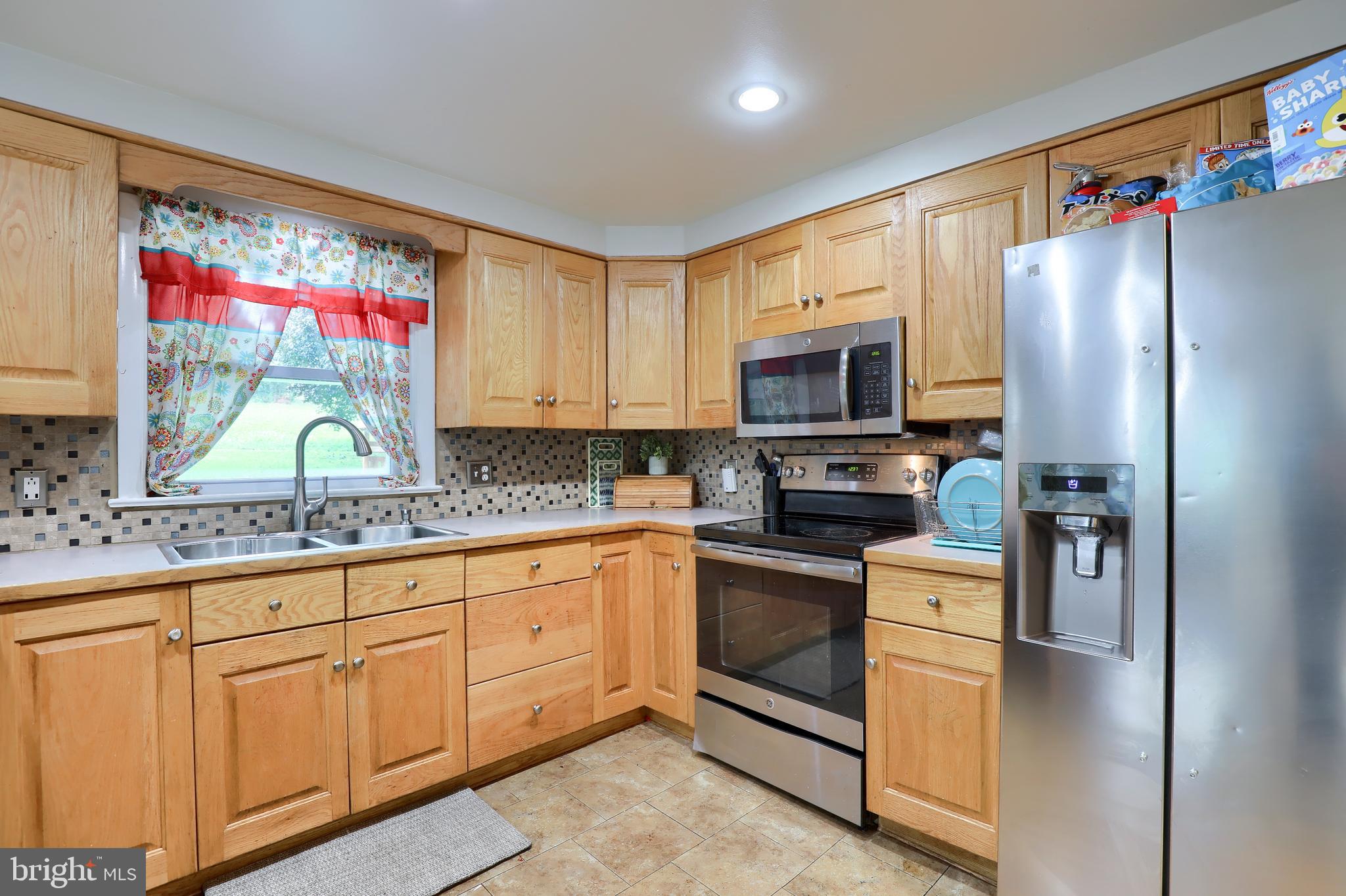 3076 Nolt Road Lancaster, PA 17601 - Photo 10 of 39 Gallery Image 10