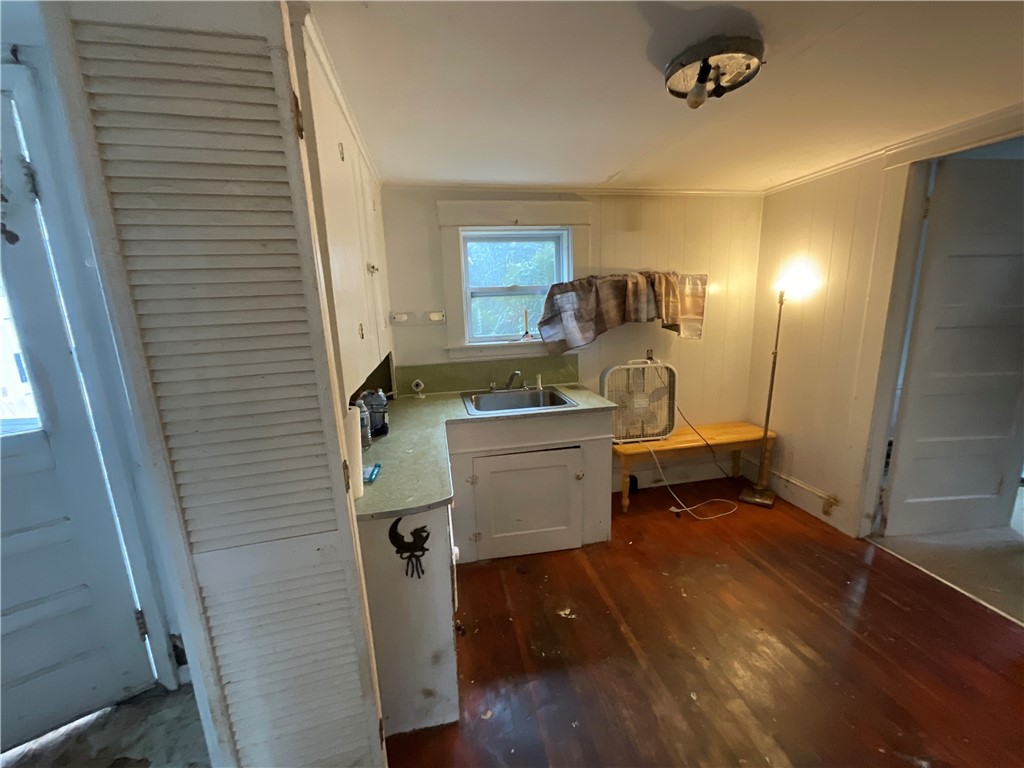 922 Plainfield Pike Scituate, RI 02857 - Photo 18 of 22