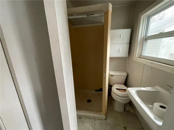 $409,900 | 922 Plainfield Pike, Scituate, RI 02857