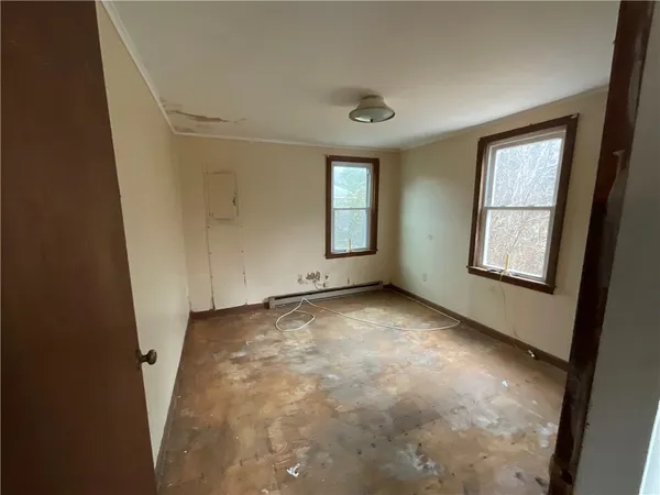 $409,900 | 922 Plainfield Pike, Scituate, RI 02857