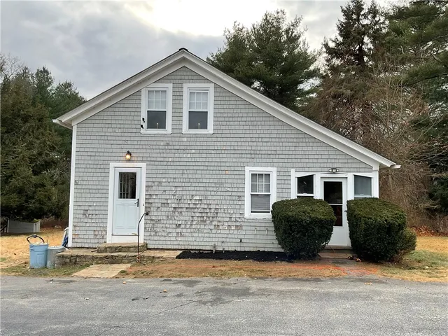 $409,900 | 922 Plainfield Pike, Scituate, RI 02857