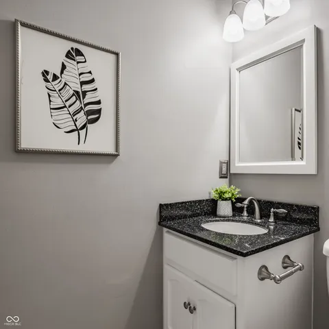 $205,000 | 4965 Hawthorne Way, Avon, IN 46123