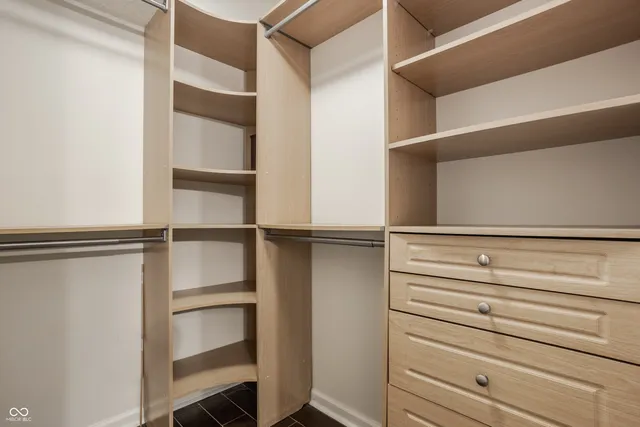 $205,000 | 4965 Hawthorne Way, Avon, IN 46123