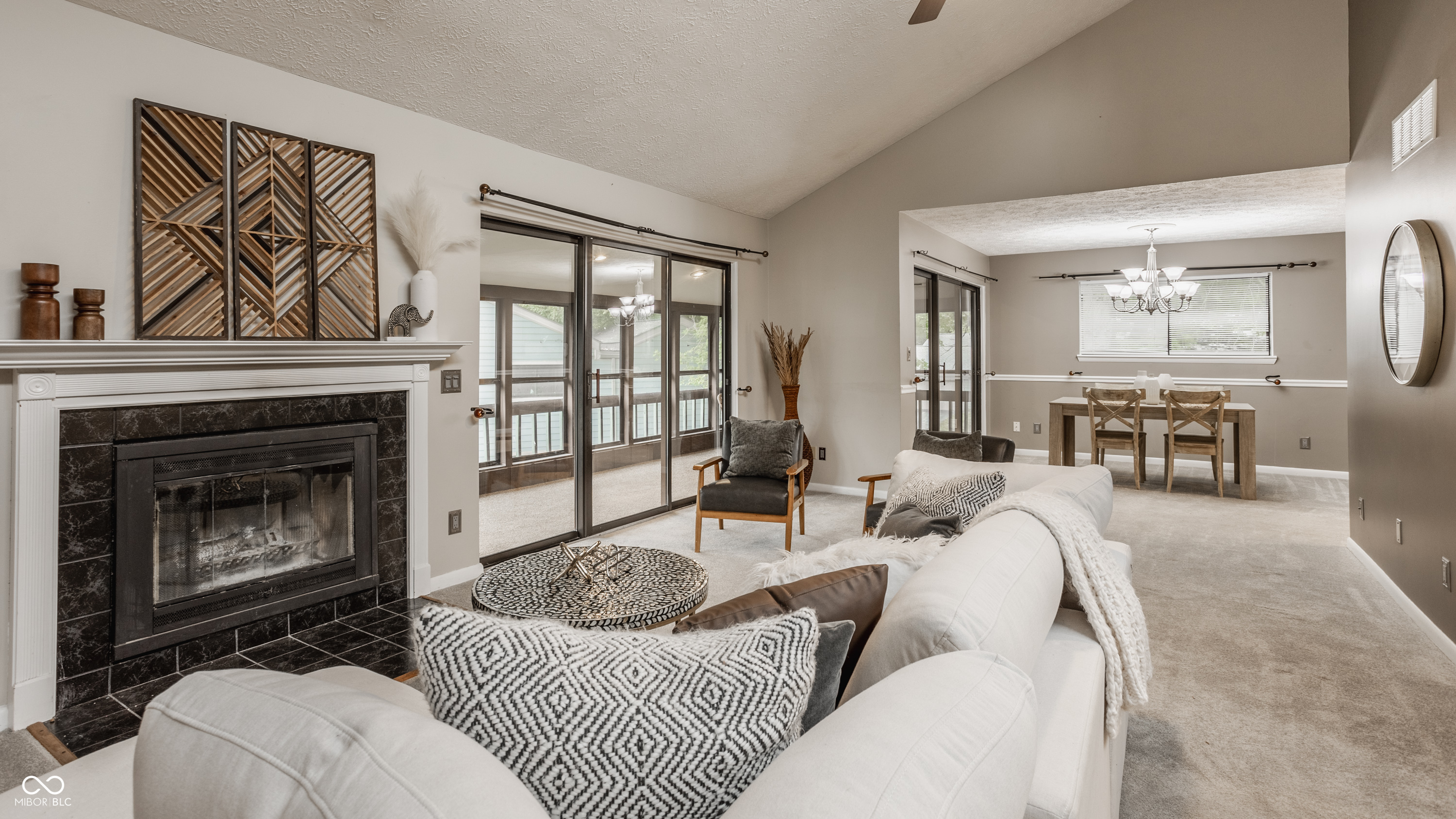 4965 Hawthorne Way Avon, IN 46123 - Photo 4 of 31