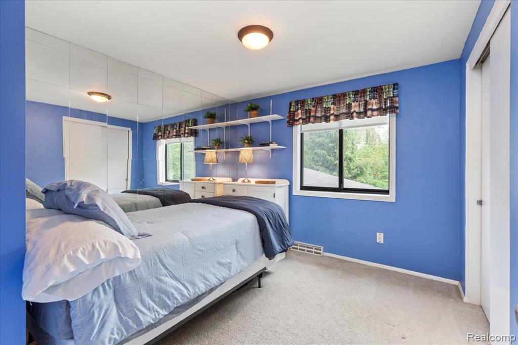 2689 Roseview Drive Rochester Hills, MI 48306 - Photo 40 of 74