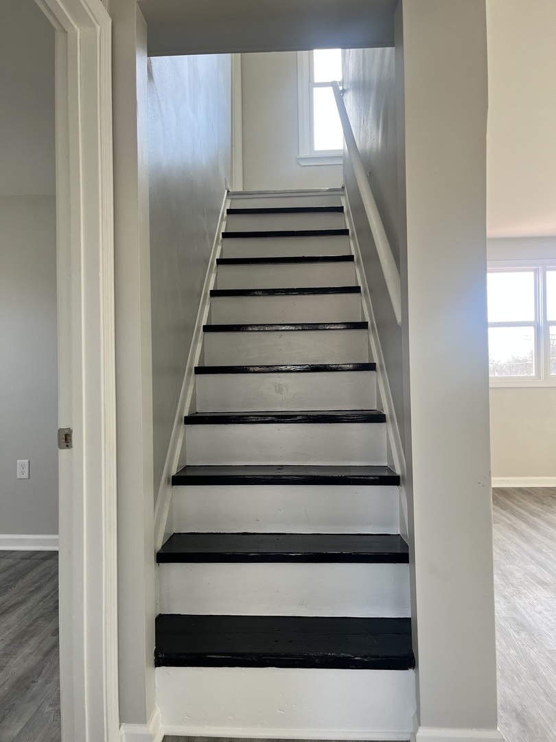 621 Mohawk Street Joliet, IL 60432 - Photo 15 of 15 a view of entryway