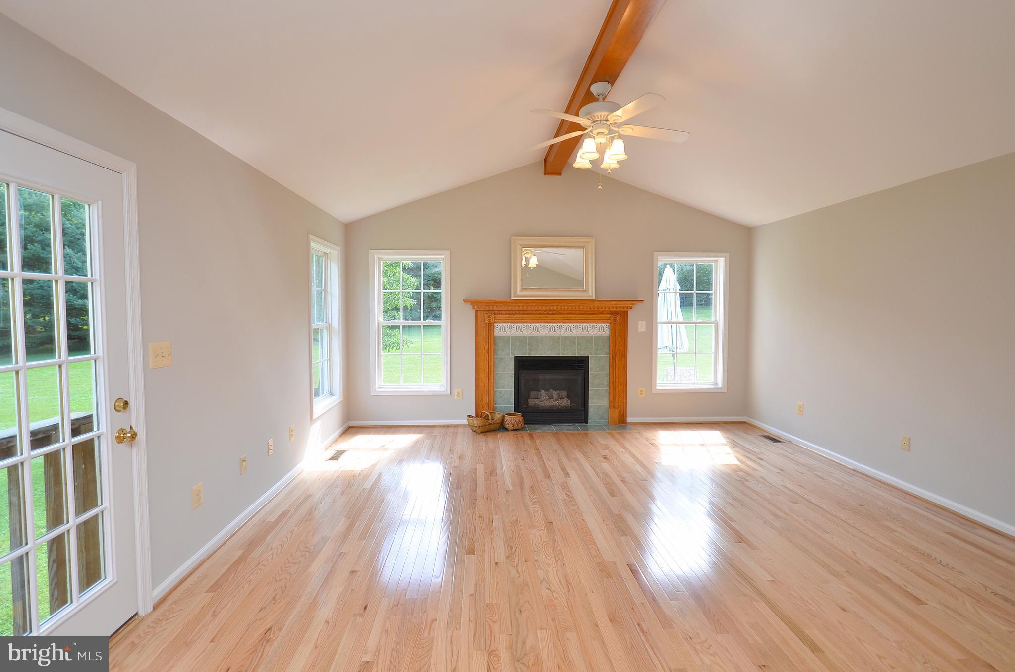 43430 Evans Pond Road Leesburg, VA 20176 - Photo 16 of 30 Family Room