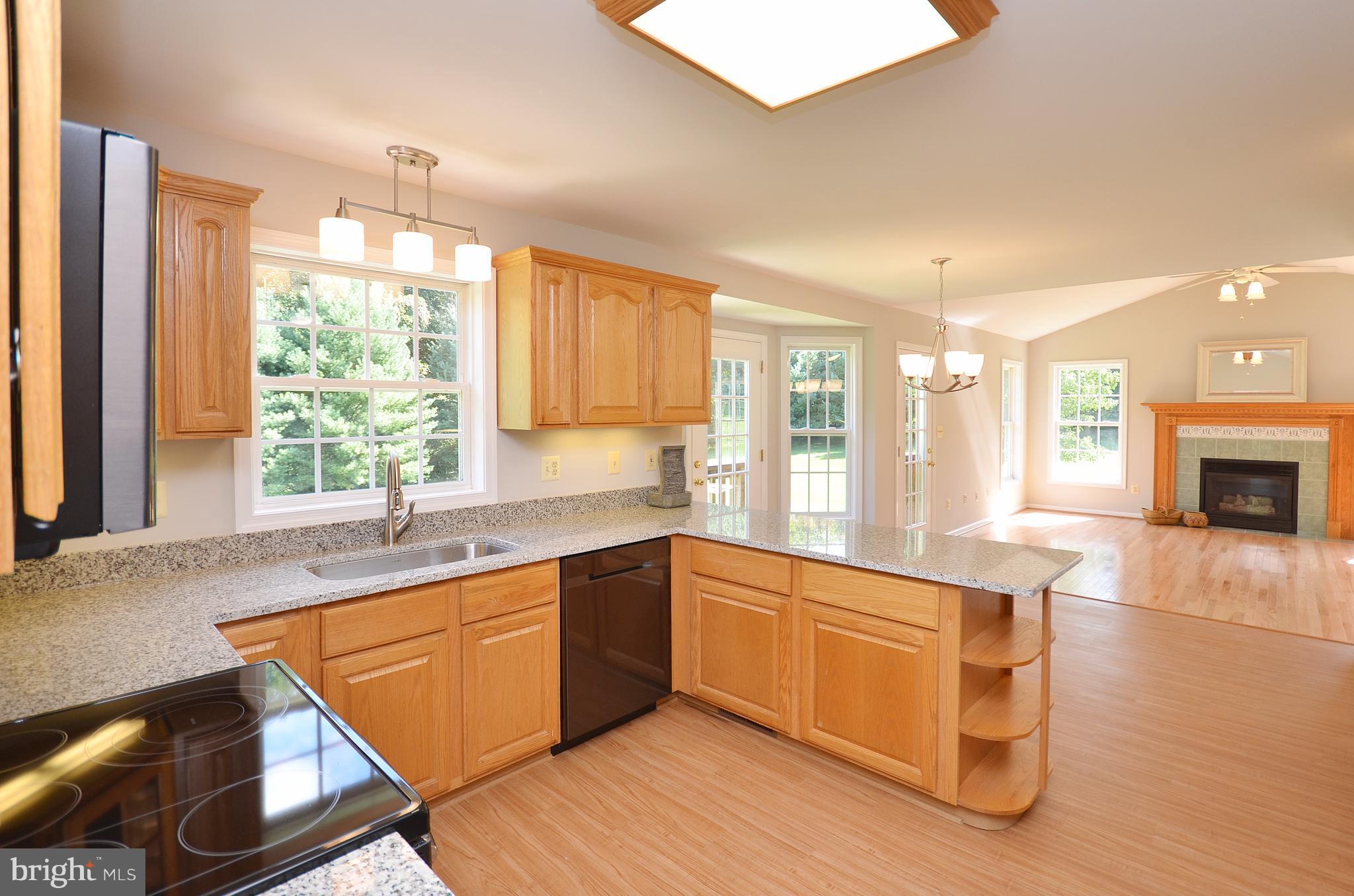 43430 Evans Pond Road Leesburg, VA 20176 - Photo 9 of 30 Kitchen