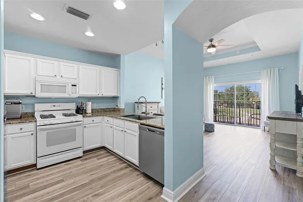 $1,900 | 1322 Seven Eagles Court, Unit 301, Reunion, FL 34747