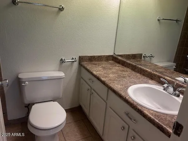 $1,000 | 3601 West Tierra Buena Lane, Unit 236, Phoenix, AZ 85053