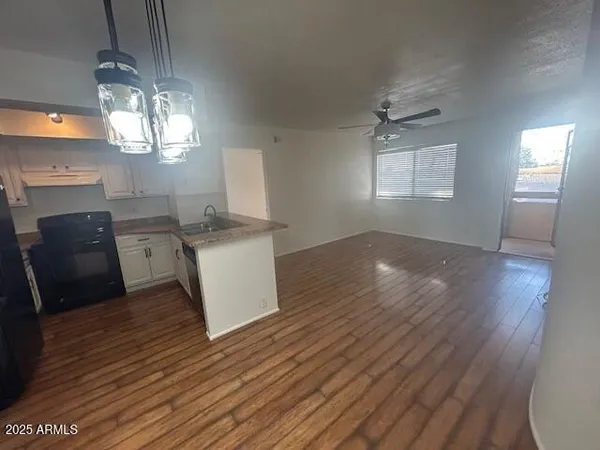 $1,000 | 3601 West Tierra Buena Lane, Unit 236, Phoenix, AZ 85053