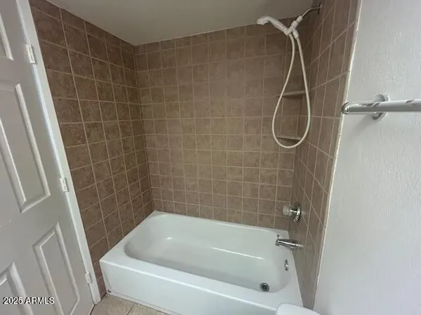 $1,000 | 3601 West Tierra Buena Lane, Unit 236, Phoenix, AZ 85053