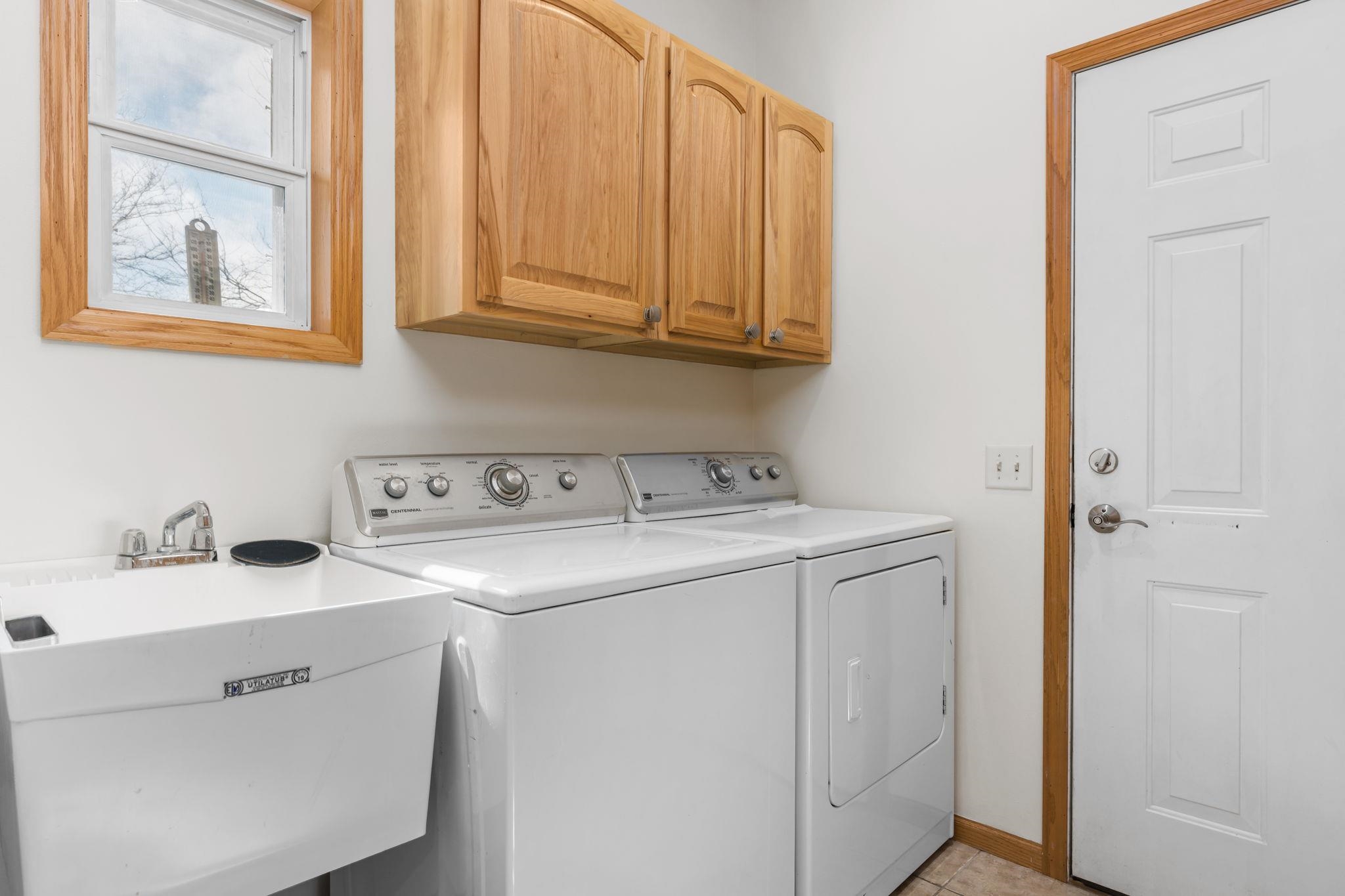 100 Jennifer Circle Mount Horeb, WI 53572 - Photo 15 of 38