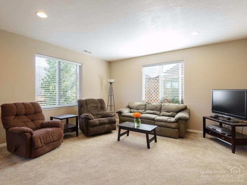 21206 Keyte Road Bend, OR 97701 - Photo 9 of 23 Additional Photo