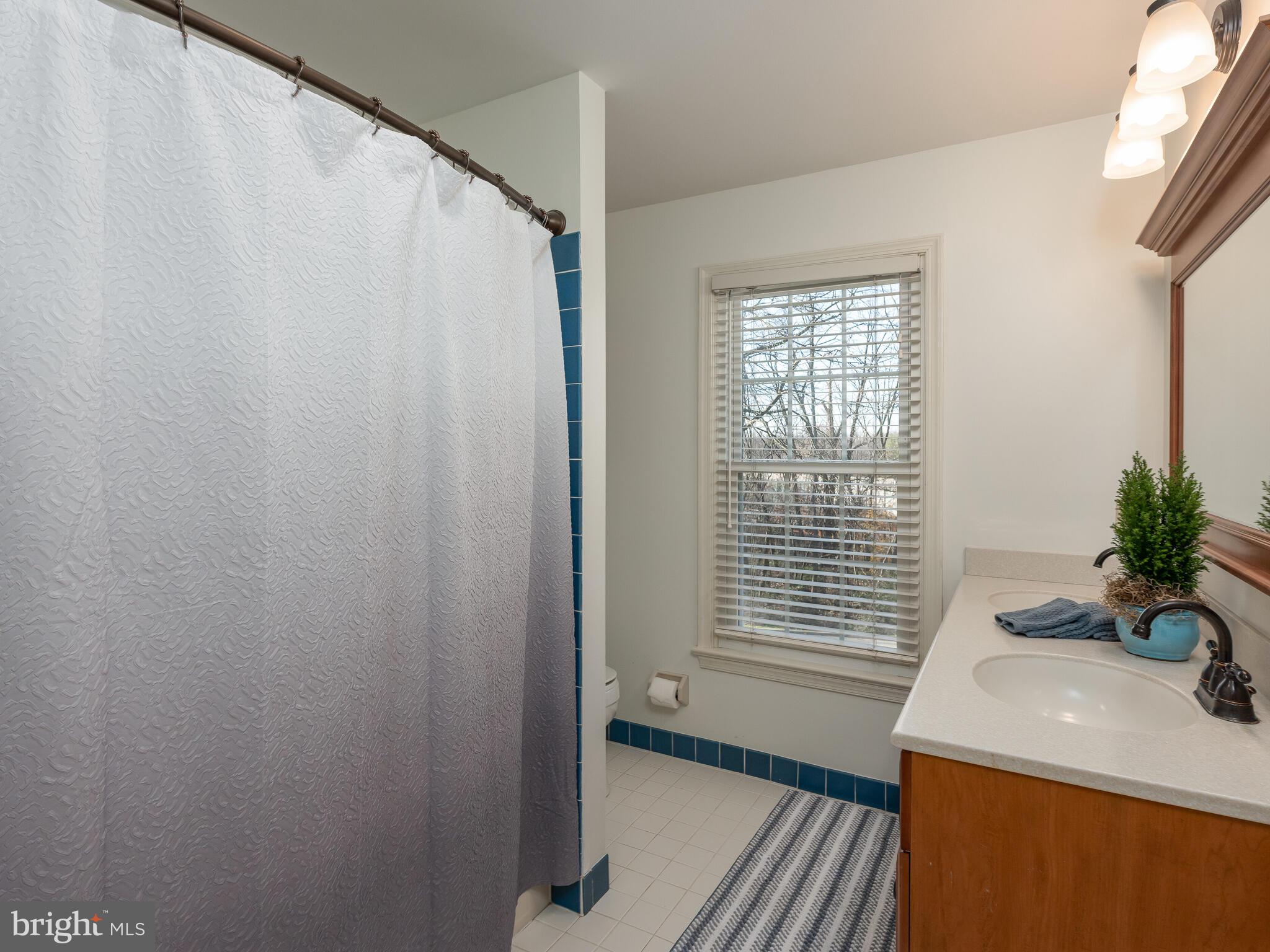 1780 Valley Greene Road Paoli, PA 19301 - Photo 38 of 45 Homeowner's bedroom en suite bath