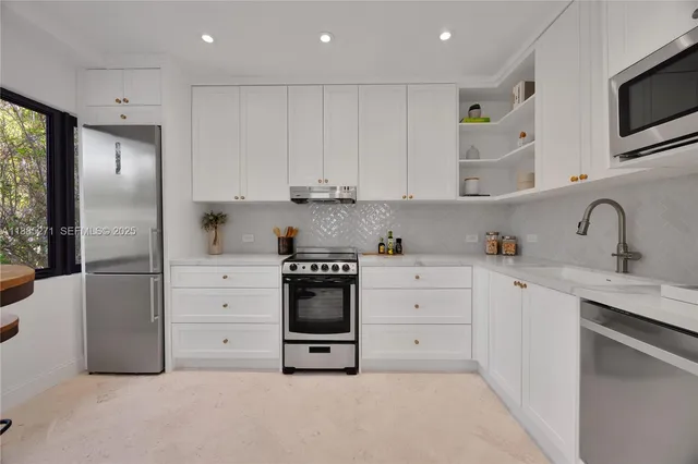 $11,995,000 | 3700 Hibiscus Street, Miami, FL 33133