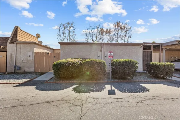 $210,000 | 616 South Santa Fe Street, Unit 7, Hemet, CA 92543