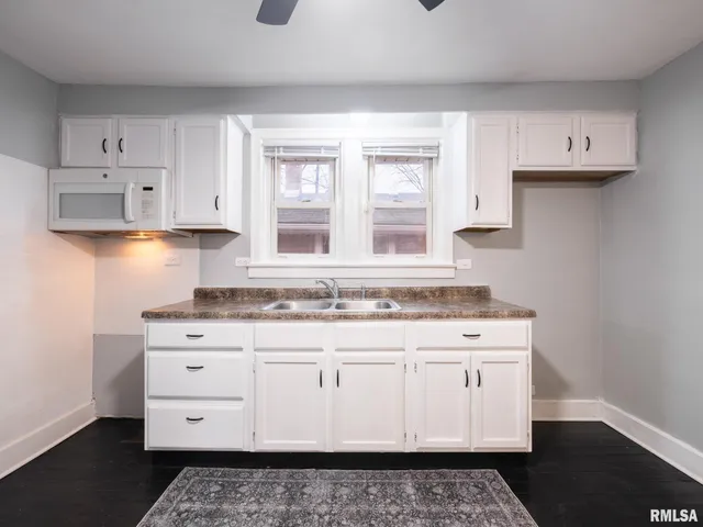 $49,900 | 223 Cooper Street, Pekin, IL 61554