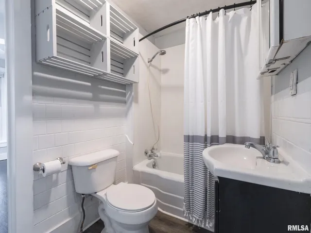 $49,900 | 223 Cooper Street, Pekin, IL 61554