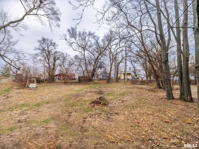 $49,900 | 223 Cooper Street, Pekin, IL 61554